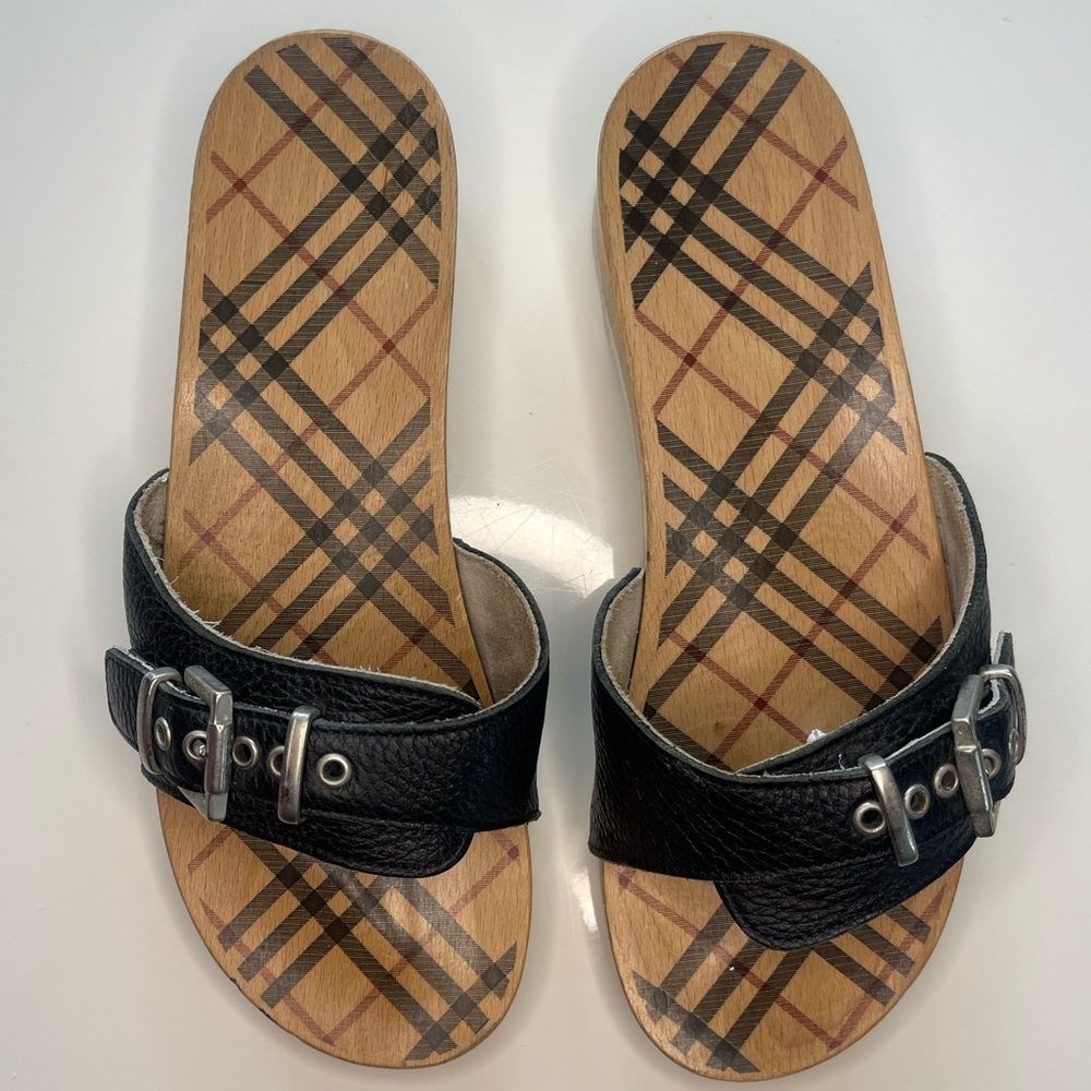 Burberry Woden Sandals With Leather Black Strap & Silver Buckle 8.5 or 39.5
